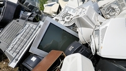 Свалку с опасными отходами выявили на дачном участке в Ставрополе