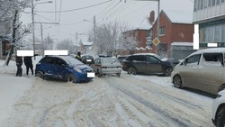Тяжёлую травму головы получила женщина в тройном ДТП на Ставрополье