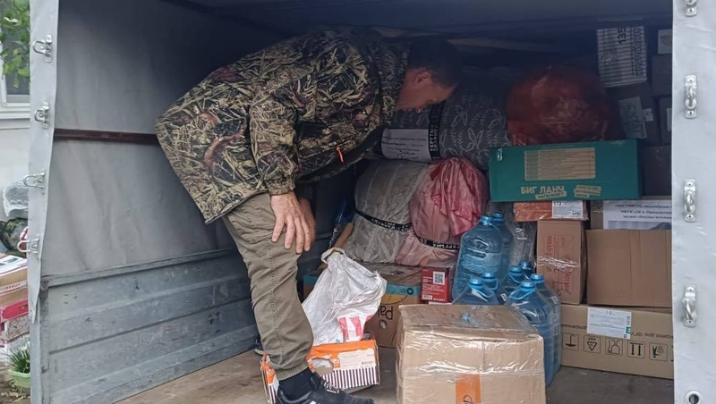 Жители Петровского округа отправили посылки бойцам СВО