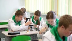 Школьницу из Арзгира за проект по удобрениям наградили «АгроСменой» в Калуге