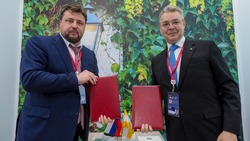 Губернатор Ставрополья подписал соглашение с гендиректором «Росагролизинга» о поставке сельхозтехники 