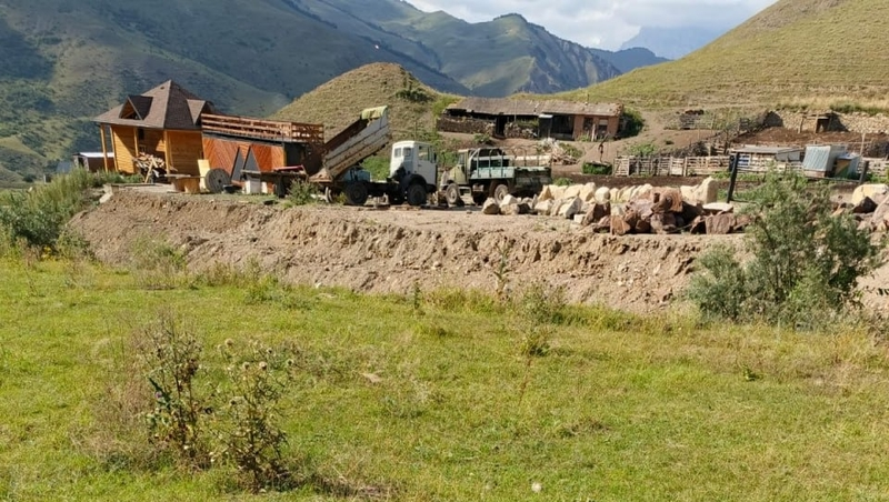 Прокуратура проверяет безопасность полётов в КБР после инцидента с туристкой