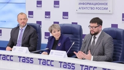 Около 800 заявок на премию «Служение» послали муниципальные служащие Ставрополья