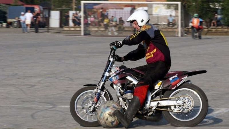 Мотоболисты ипатовского «Колоса» в первой финальной игре уступили «металлургам» 