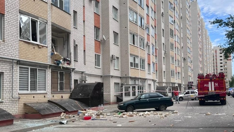 Несущие конструкции остались невредимыми после хлопка газа в доме на юго-западе Ставрополя