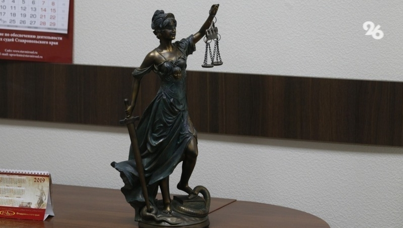 Бывшие полицейские хотели заставить ставропольца обокрасть интернет-магазин