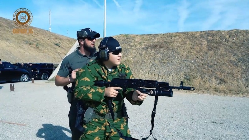 Рамзан Кадыров показал, как его сыновья-подростки готовятся к участию в СВО