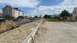 Затянувшийся ремонт тротуара в Михайловске объяснили плохой погодой