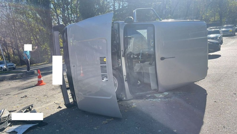 Тройное ДТП произошло на опасном перекрёстке в Кисловодске