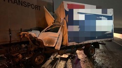 В ДТП с двумя грузовиками на Ставрополье пострадал водитель «Газели»