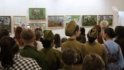 Детские рисунки, посвящённые 80-летию Победы, представили в ставропольском музее