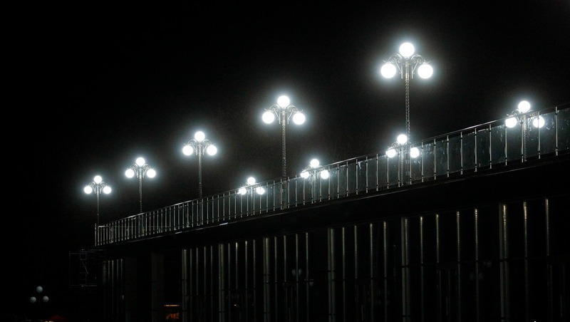 Новое искусственное освещение появится на 12 участках автодорог Ставрополья 