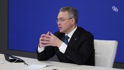 Губернатор Ставрополья пригласил волонтёров провести разговоры о важном в школах