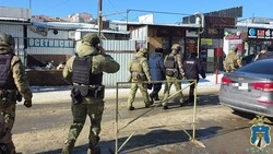 Полиция задержала 31 мигранта во время рейда на Тухачевском рынке Ставрополя