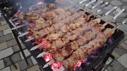 В Роскачестве рассказали о правилах приготовления шашлыка на природе