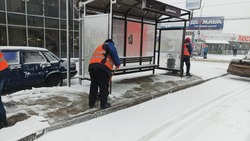Более 120 человек и 76 единиц техники привлекли к уборке снега в Ставрополе