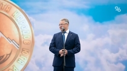 Полпред президента в СКФО и губернатор Ставрополья посетили фестиваль народных культур