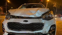 В Георгиевске из-за неудачного виража начинающего водителя пассажир получил перелом челюсти