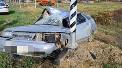 Водитель сломал ногу в аварии в Кочубеевском округе