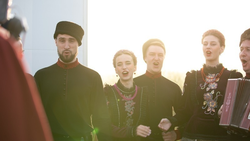 Фронтовые творческие бригады проведут 18 концертов в Петровском округе 