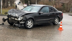 Пятилетняя девочка получила ушиб головы при столкновении двух иномарок в Кисловодске  