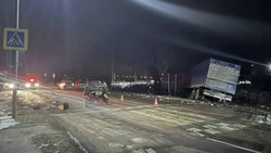 Женщина и её восьмилетняя дочь пострадали в ДТП с большегрузом на Ставрополье