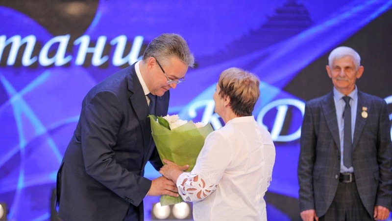 Награду «Почётный наставник сферы образования» начнут вручать учителям на Ставрополье