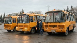 Три школьных автобуса со Ставрополья прибыли в Антрацит ЛНР