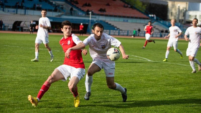 Футболисты пятигорского «Машука-КМВ» были разгромлены в Нальчике  