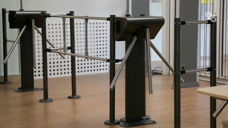 Пропускной пункт установили в школе Ставрополя по требованию прокуратуры  