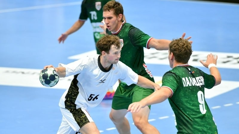 Гандболисты ставропольского «Виктора» обыграли клуб «Каустик» в Волгограде