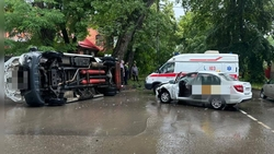 В Ессентуках перевернулась маршрутка с пассажирами