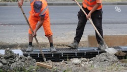 Созданная губернатором Ставрополья горячая линия по ремонту дорог во дворах продолжает работу