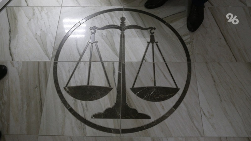 Бывший полицейский из КБР «накачал» девушку наркотиками и изнасиловал её