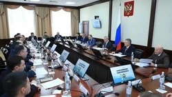 Юрий Чайка встретился с ветеранами СВО — участниками кадровых программ из СКФО