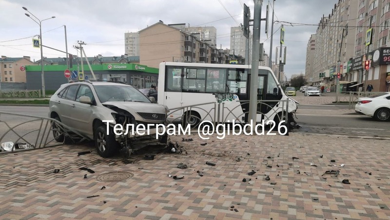 Пассажирская «Газель» попала в ДТП в Ставрополе
