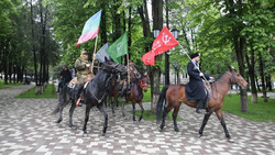 Конный отряд казаков Пятигорска и КЧР прошёл по местам боевой славы