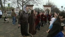 Армяне Ставрополья угостили кятой и станцевали кочари в спецпроекте «Победы26»