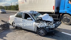 Лишённый прав водитель на «Приоре» спровоцировал серьёзную аварию на Ставрополье