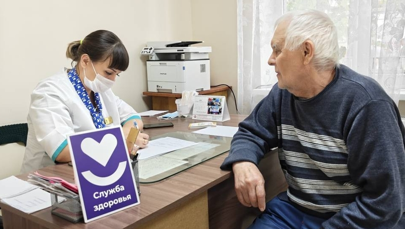 В Новоалександровском округе выездная медбригада осмотрела 45 жителей посёлка