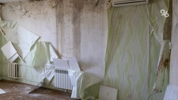 Сироте из Будённовска отказали в обмене квартиры с плесенью на нормальное жильё