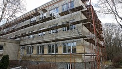 Внутреннюю отделку помещений завершают в двух школах Ставрополя