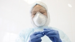 Вирусолог рассказал, как протекает новый вариант коронавируса «пирола»