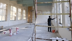 Дети вернутся за парты в начале третьей четверти: в Светлограде завершают первый за полвека капитальный ремонт школы №2