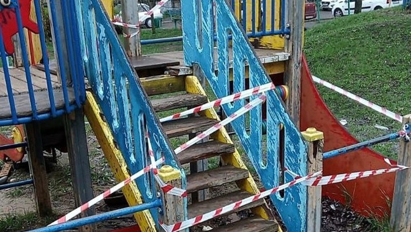 В Ставрополе огородили площадку, на которой пострадала пятилетняя девочка