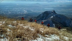 Спасатели Пятигорска объяснили причины десятичасового спуска туристок с горы Бештау