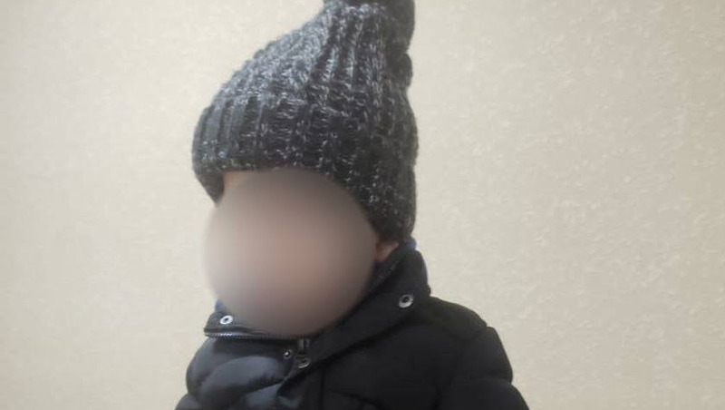 В Ессентуках разыскивают родителей мальчика, найденного на улице Карла Маркса
