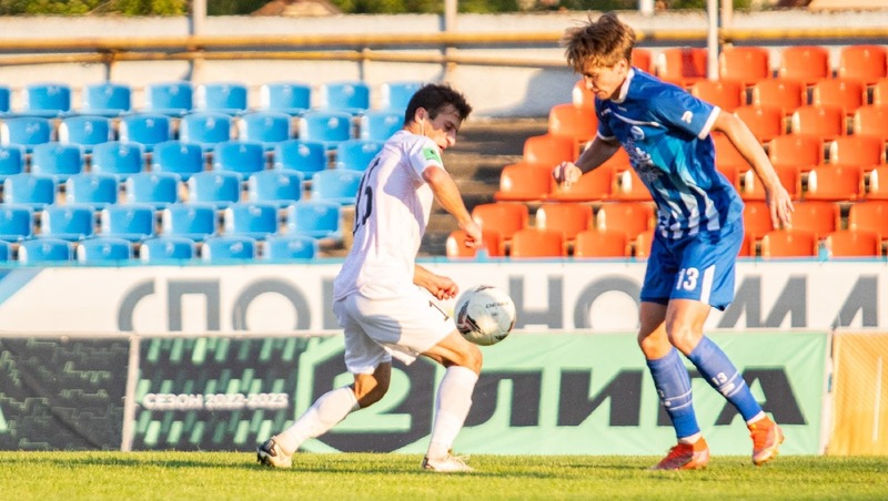 Ставропольские футболисты во втором туре первенства добились двух «сухих» ничьих