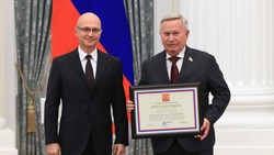 Владимир Путин наградил сенатора от Ставрополья