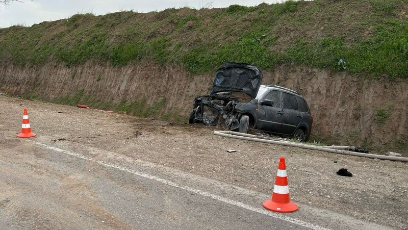 Автомобиль загорелся после ДТП на Ставрополье